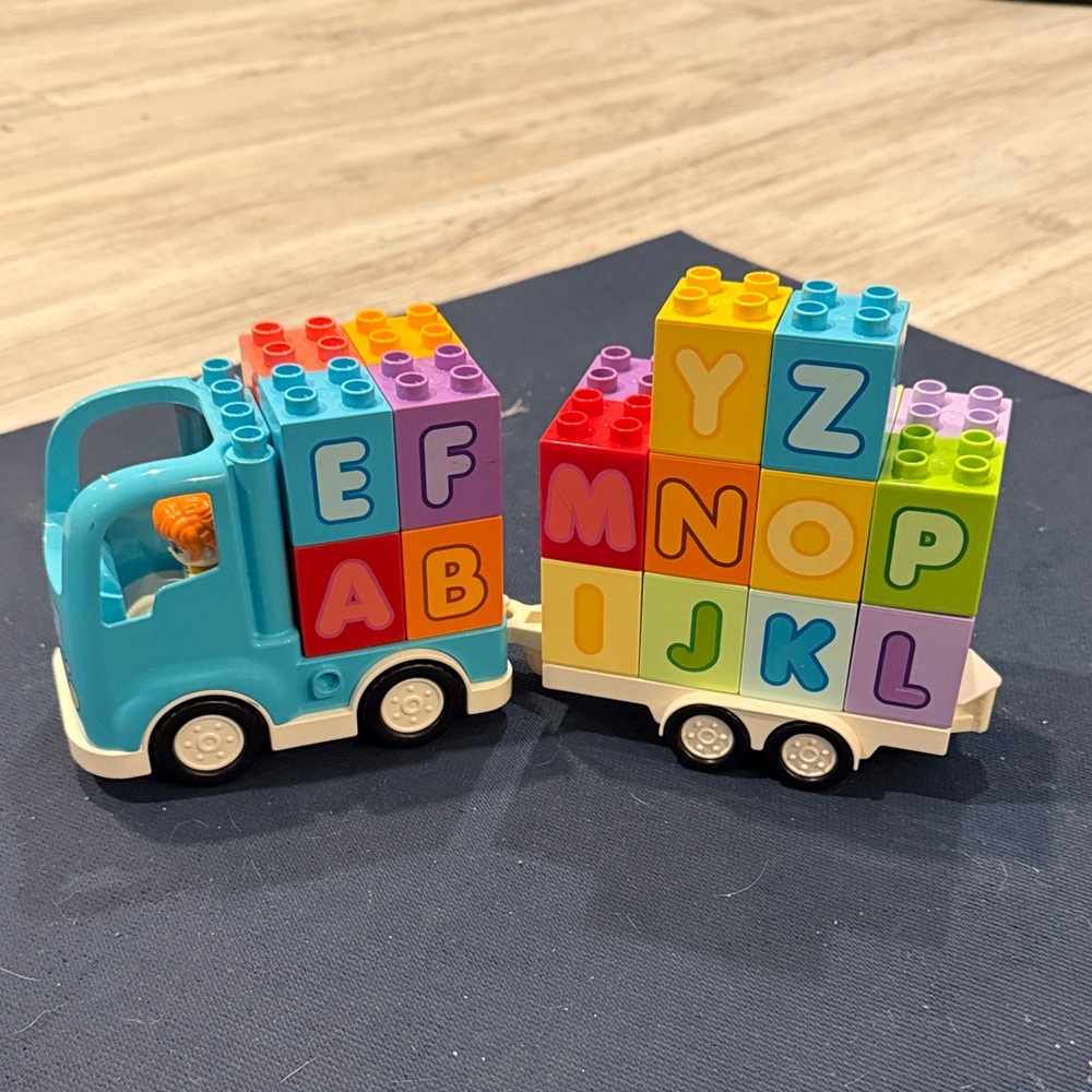 Lego Duplo ABC vehicle